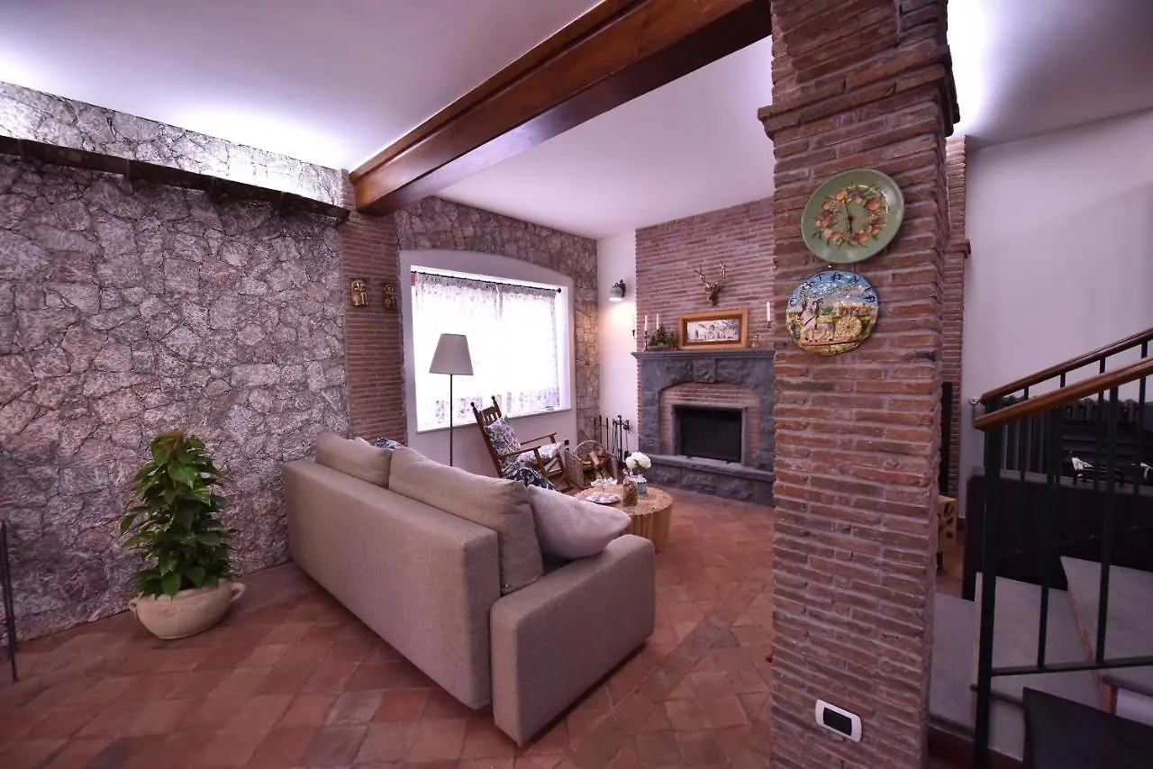 Villa Caterina, Alle Pendici Del Vulcano Etna فياغراندي 0*,  إيطاليا