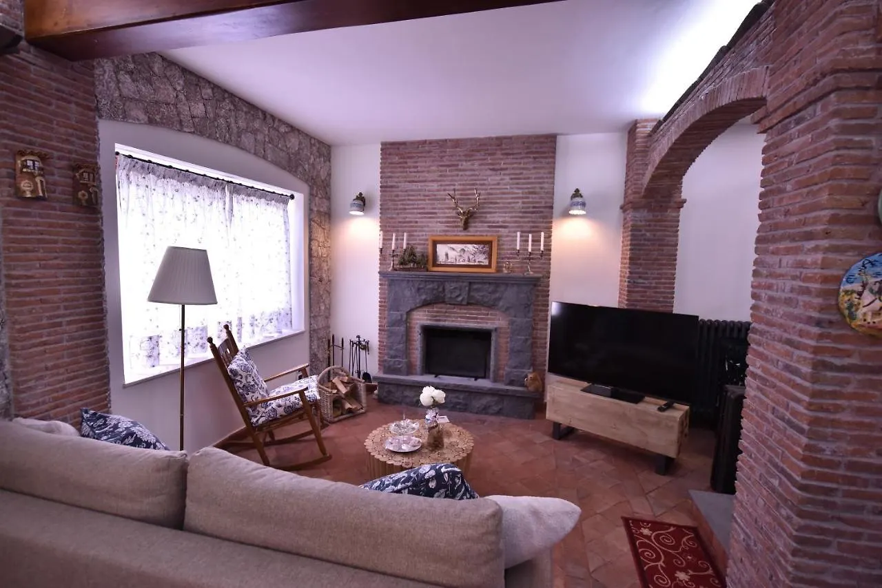 Villa Caterina, Alle Pendici Del Vulcano Etna Viagrande